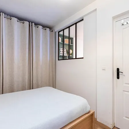Appartement Guestready - A Peaceful In Batignolles Parijs